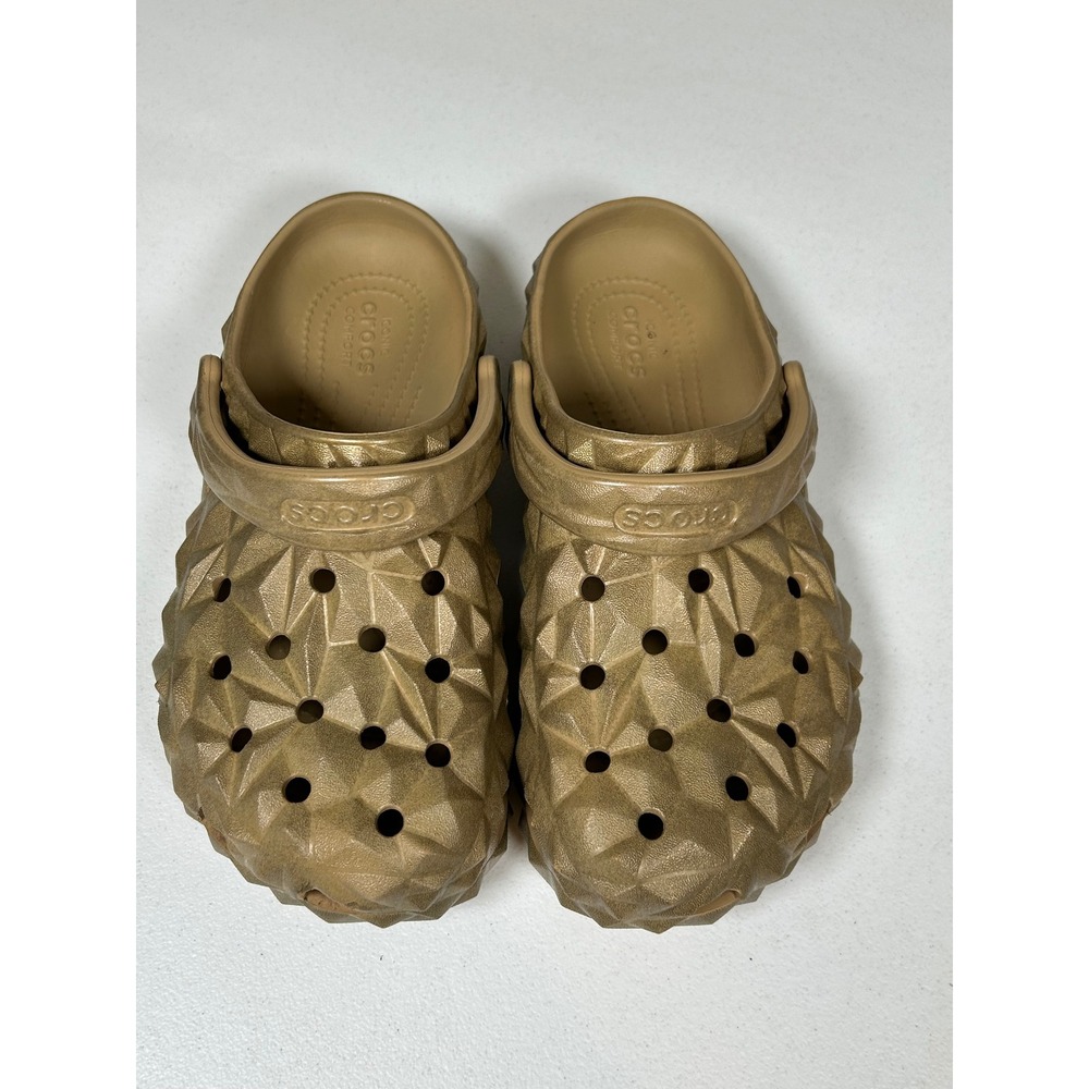 Crocs Geometric Clogs Unisex Men's 6 Women's 8 Gold Textured Slip On Shoes